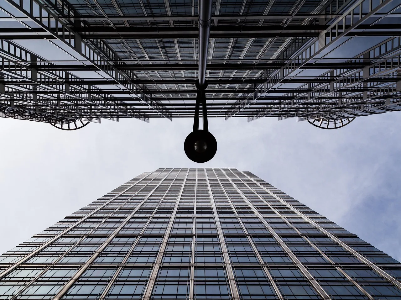 architecture, expression, nature, steel, business, urban, building, city, glass items, office, construction, futuristic, contemporary, modern, sky, concrete, perspective, skyscraper, technology, tallest, tower, big, building exterior, canary wharf, destination, district, downtown, finance, large, london, success, tall, uk, gray office, gray construction, gray finance