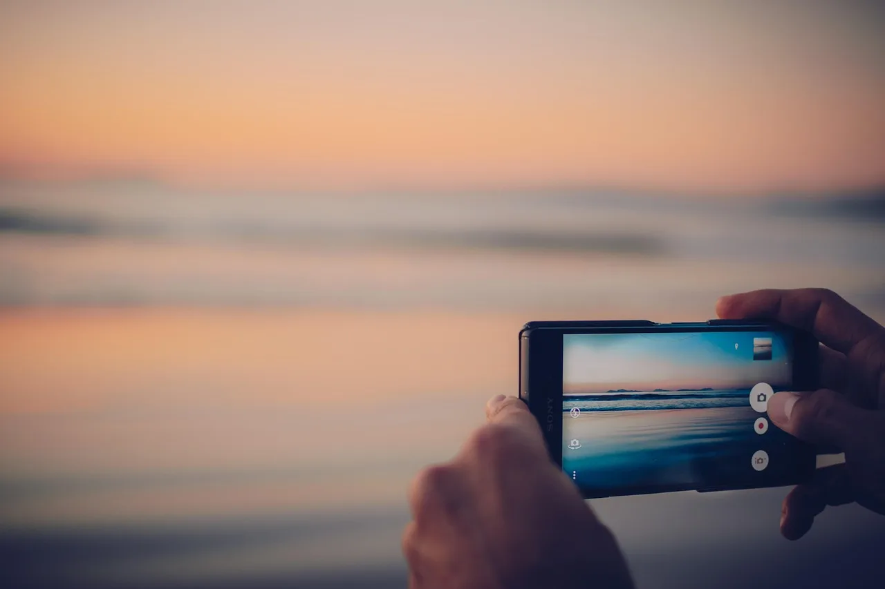 digital marketing, smartphone, focus, sony, photography, beach, nature, sunset, landscape, sea, memories